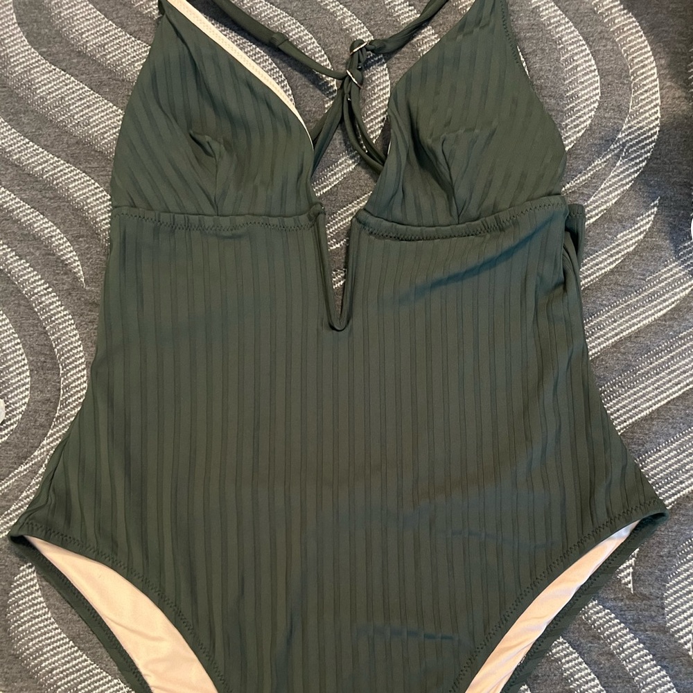One piece bathing suit